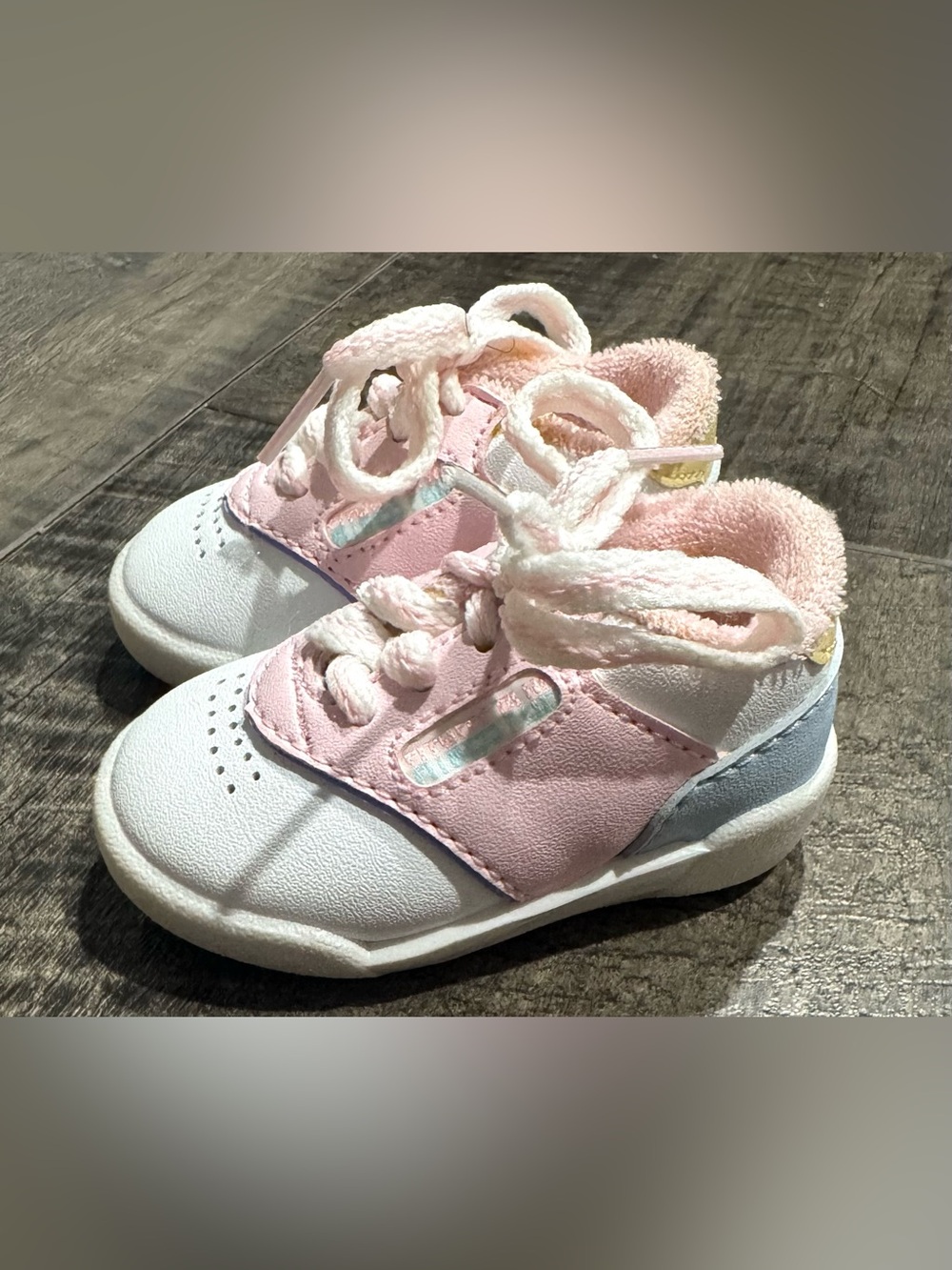 Vintage 1990s Pastel Color Block Infant Baby Girl Sneakers Fitness Plus size 1